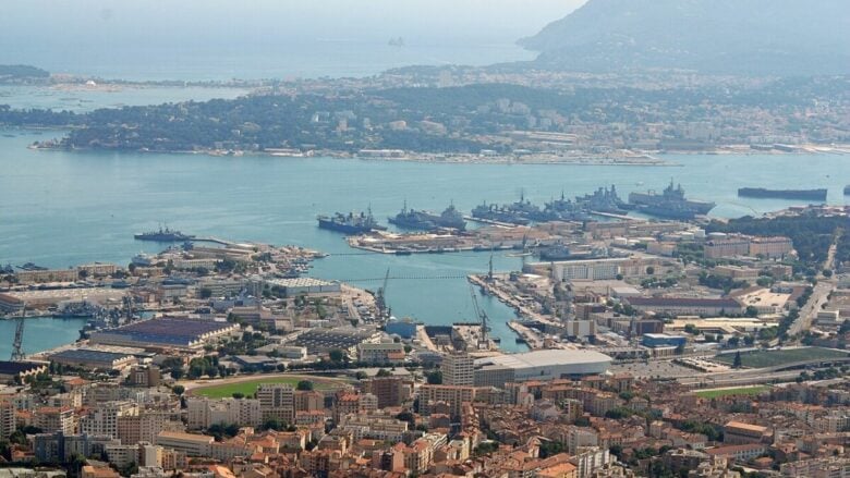 Scopri Tolone: il fascino autentico della Costa Azzurra tra mercati vivaci, arte e scorci sul mare