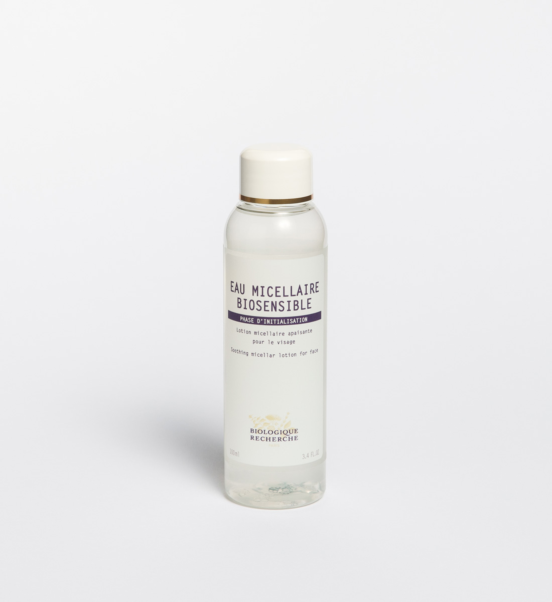 Detergono, struccano, perfezionano:queste acque micellari sono il nuovo step irrinunciabile della skincare Detergono, struccano, perfezionano:queste acque micellari sono il nuovo step irrinunciabile della skincare