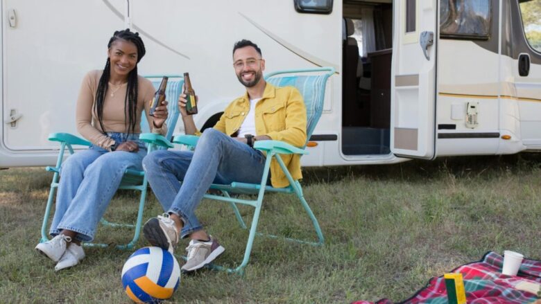 Come arredare il Camper per l’Estate perfetta: idee furbe, chic e super pratiche!