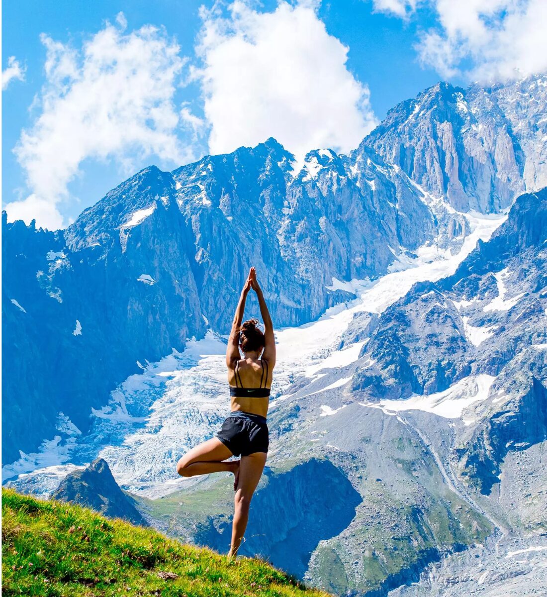 Giornata Internazionale dello Yoga: scopri i resort da sogno dove praticarlo e ritrovare l’equilibrio Giornata Internazionale dello Yoga: scopri i resort da sogno dove praticarlo e ritrovare l’equilibrio