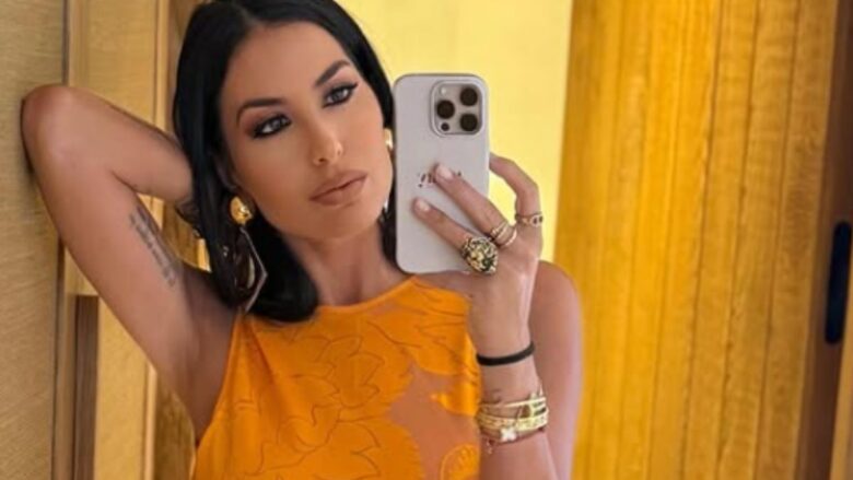 Elisabetta Gregoraci, neppure in estate rinuncia al lusso: quanto costa il suo look da cerimonia!