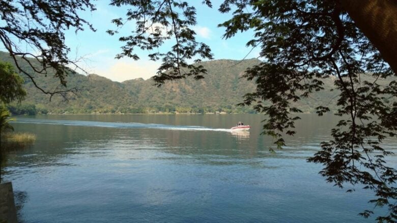 E’ chiamata “l’altra Venezia”: un’isola tranquilla e meno affollata dove godere della bellezza autentica delle Laguna