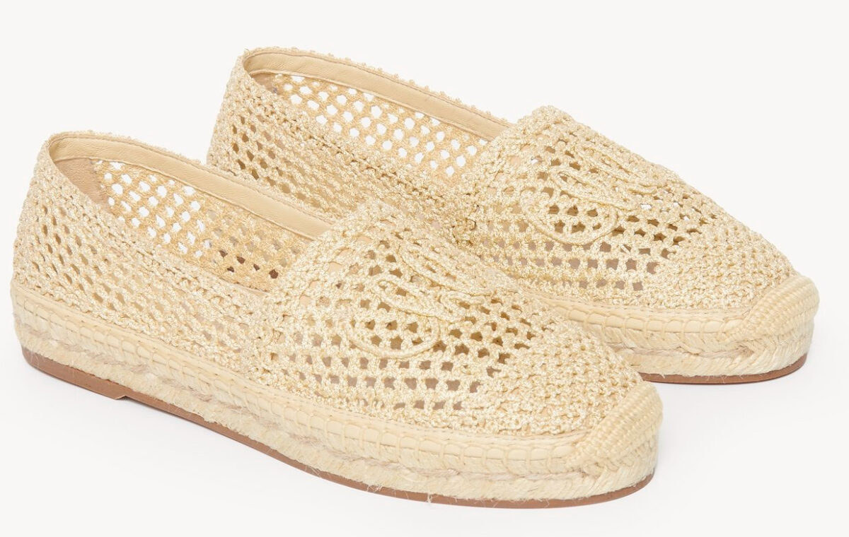 7 Espadrillas basse per degli outfit estivi all’ultimo grido 7 Espadrillas basse per degli outfit estivi all’ultimo grido