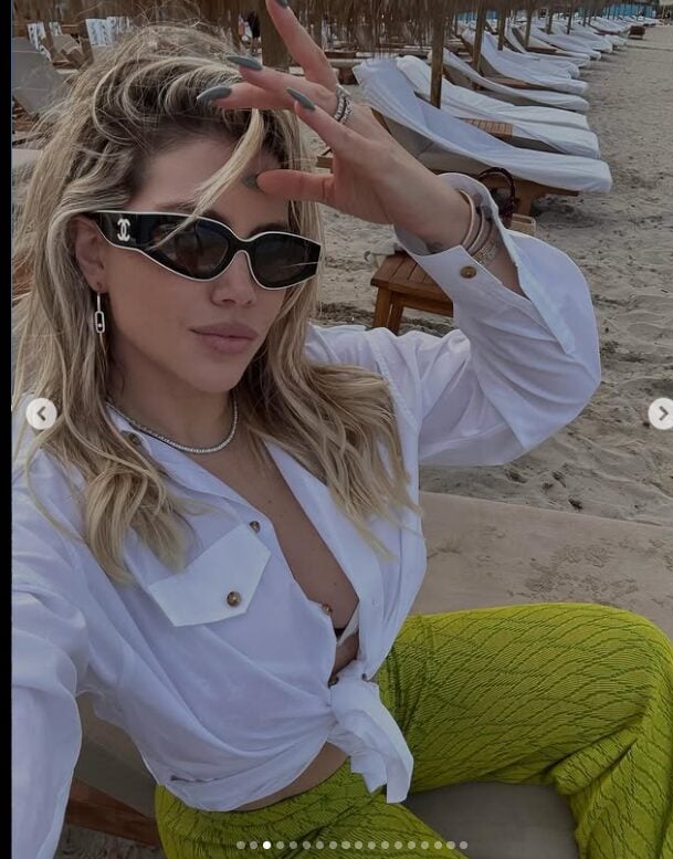 Wanda Nara è una vera diva d’altri tempi con gli occhiali da sole firmati Chanel!