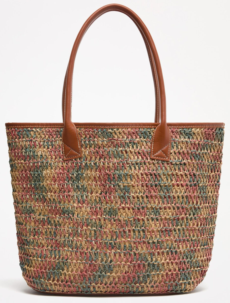 Le maxi bag in rafia perfette sia per il mare che per la città Le maxi bag in rafia perfette sia per il mare che per la città