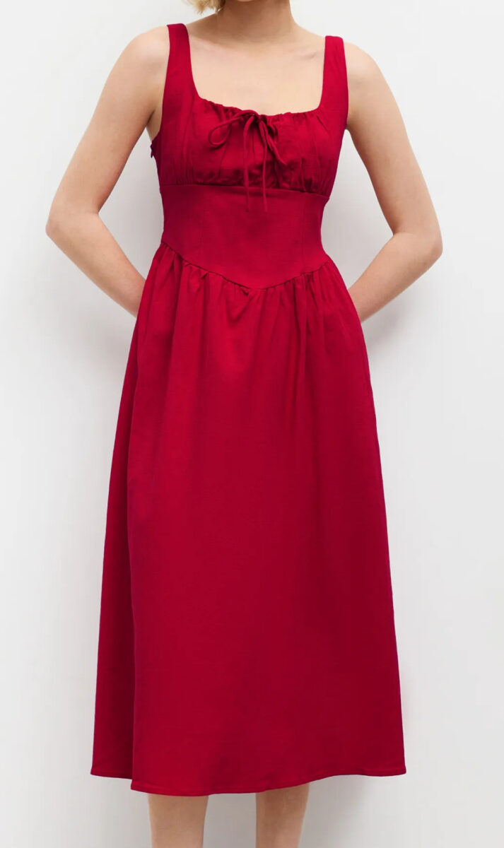 Sono gli abiti con corsetto il must have sexy dell’Estate 2025