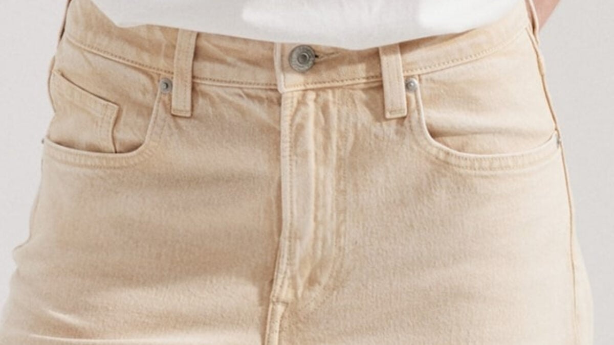 6 jeans firmati H&M da acquistare ora in super sconto