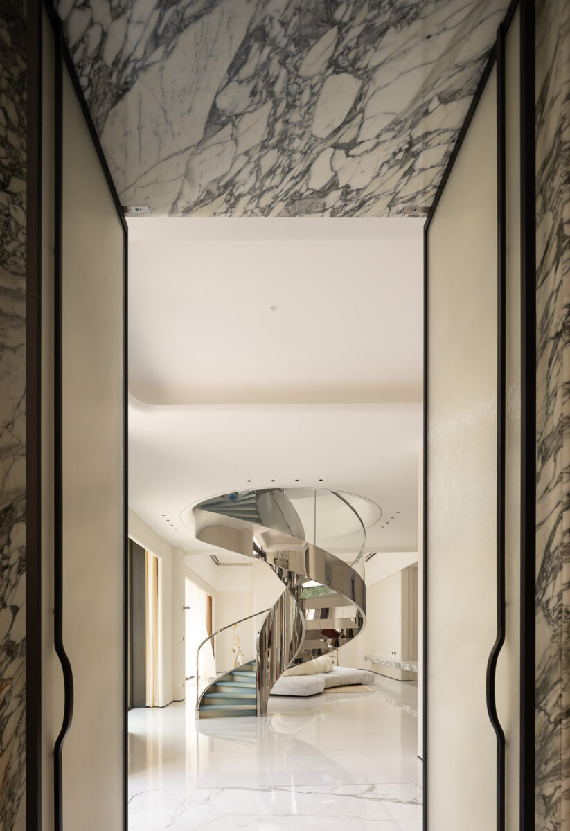 Kingdom Villa, un capolavoro di interior design: dove l’arte diventa casa Kingdom Villa, un capolavoro di interior design: dove l’arte diventa casa