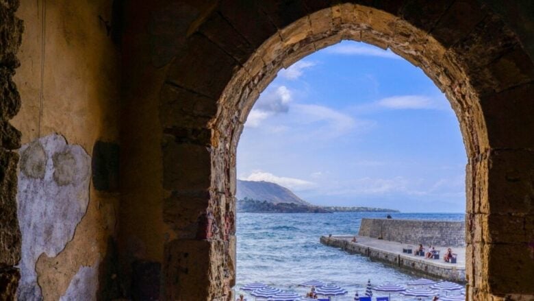 Cefalù d’estate: tra spiagge incantevoli, storia e sapori autentici della Sicilia
