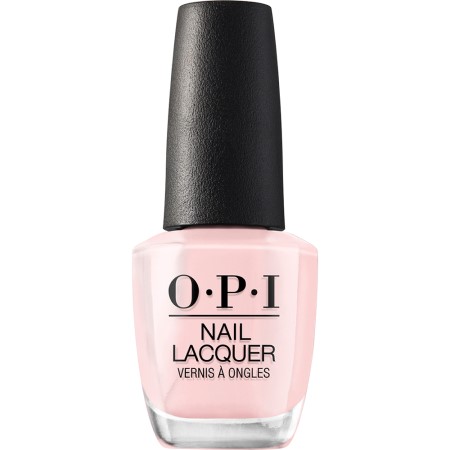 Manicure perfetta anche in vacanza: i consigli giusti per uno smalto davvero long lasting