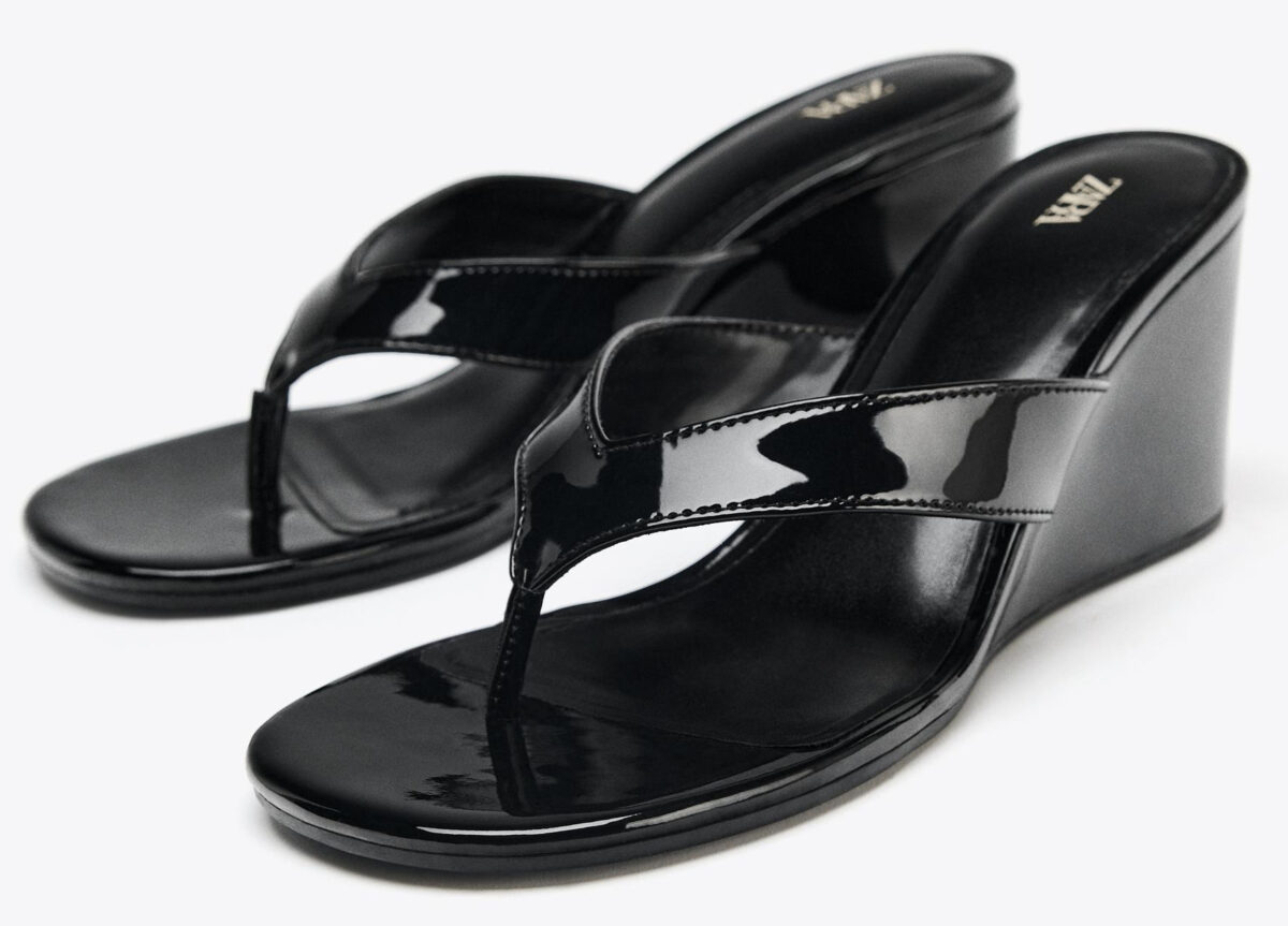 Le scarpe più cool dell’Estate? Le infradito con zeppa, trendy e comfy Le scarpe più cool dell’Estate? Le infradito con zeppa, trendy e comfy