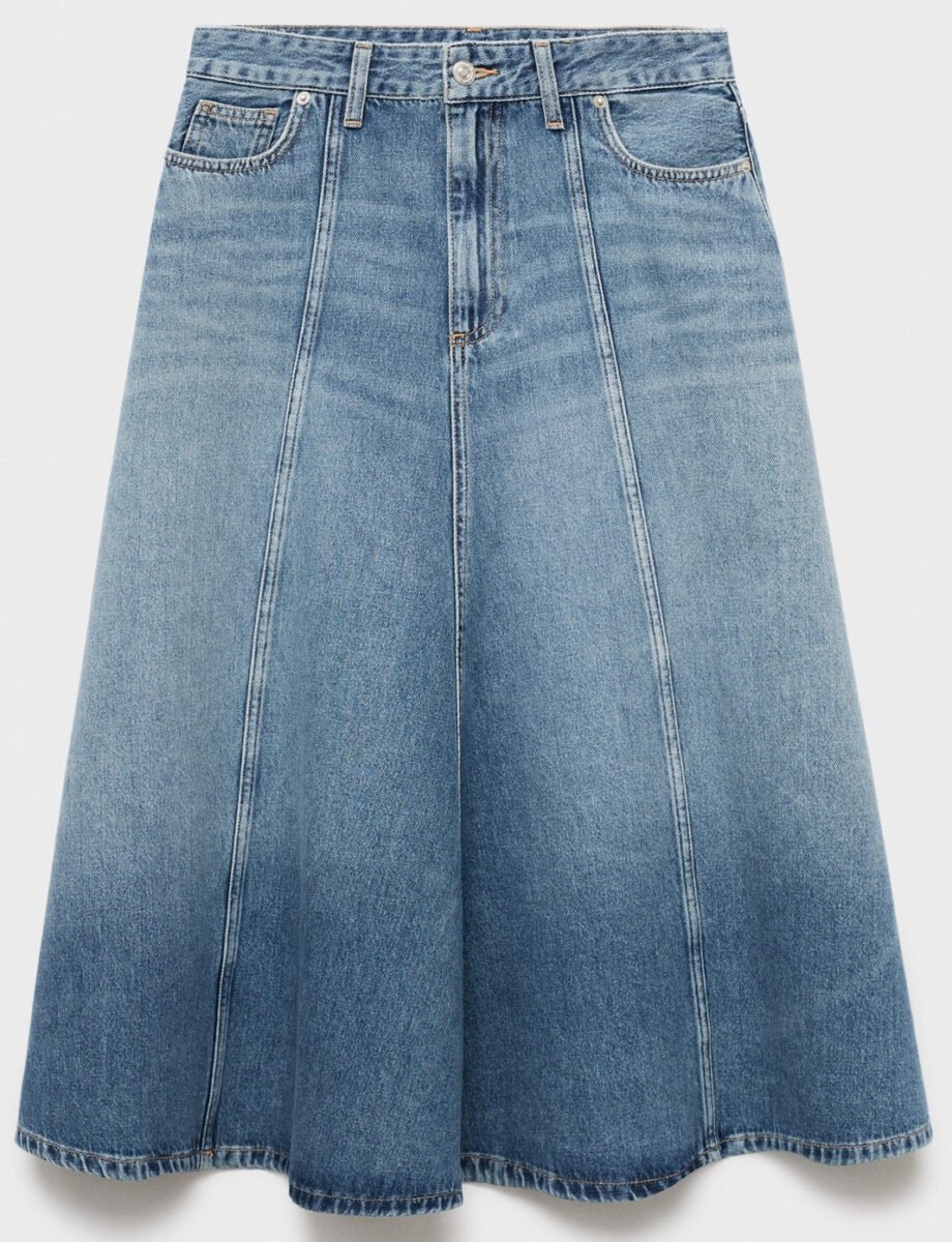 Le gonne di jeans lunghe si confermano il must di stile dell’Estate 2025 Le gonne di jeans lunghe si confermano il must di stile dell’Estate 2025