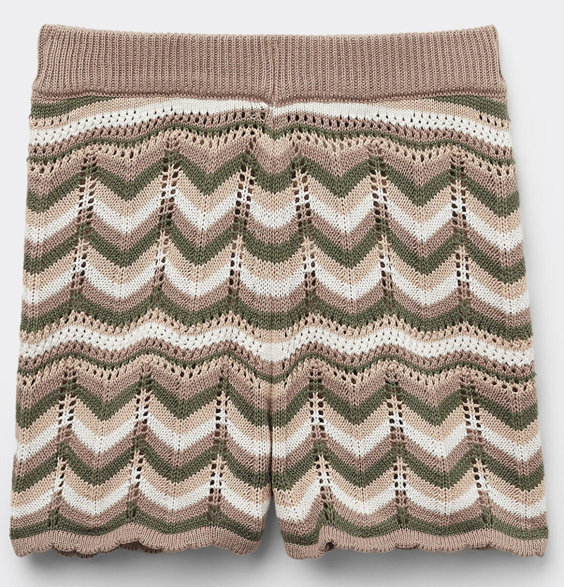 Qui gli shorts in crochet più belli dell’Estate 2025 Qui gli shorts in crochet più belli dell’Estate 2025