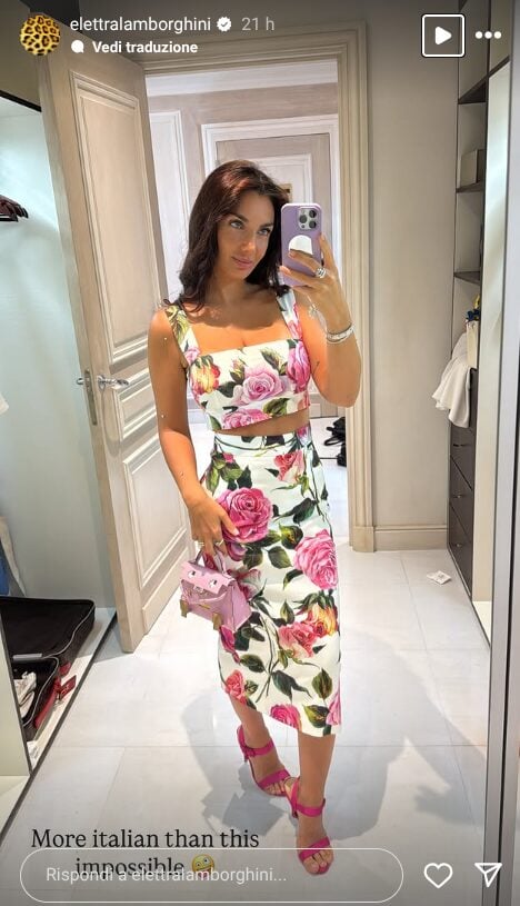 Elettra Lamborghini si conferma regina di stile ed eleganza con il coordinato di rose firmato Dolce&Gabbana Elettra Lamborghini si conferma regina di stile ed eleganza con il coordinato di rose firmato Dolce&Gabbana