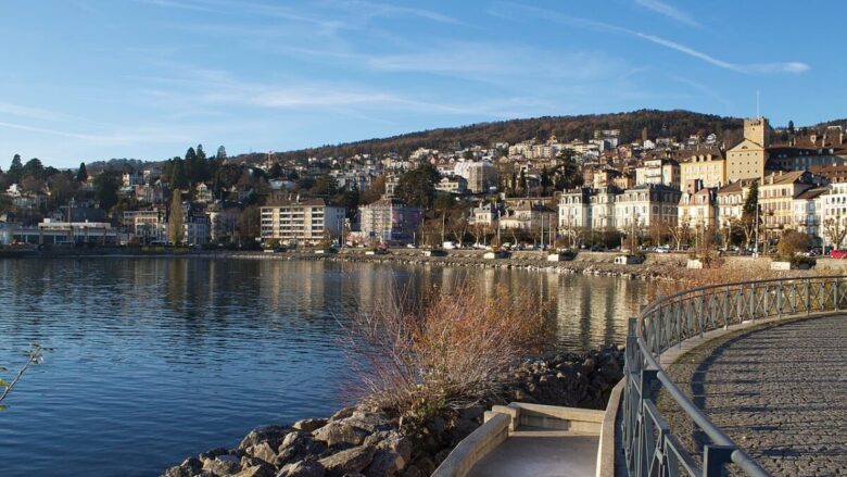 Neuchâtel, tra lago e colline: alla scoperta della perla nascosta della Svizzera francese