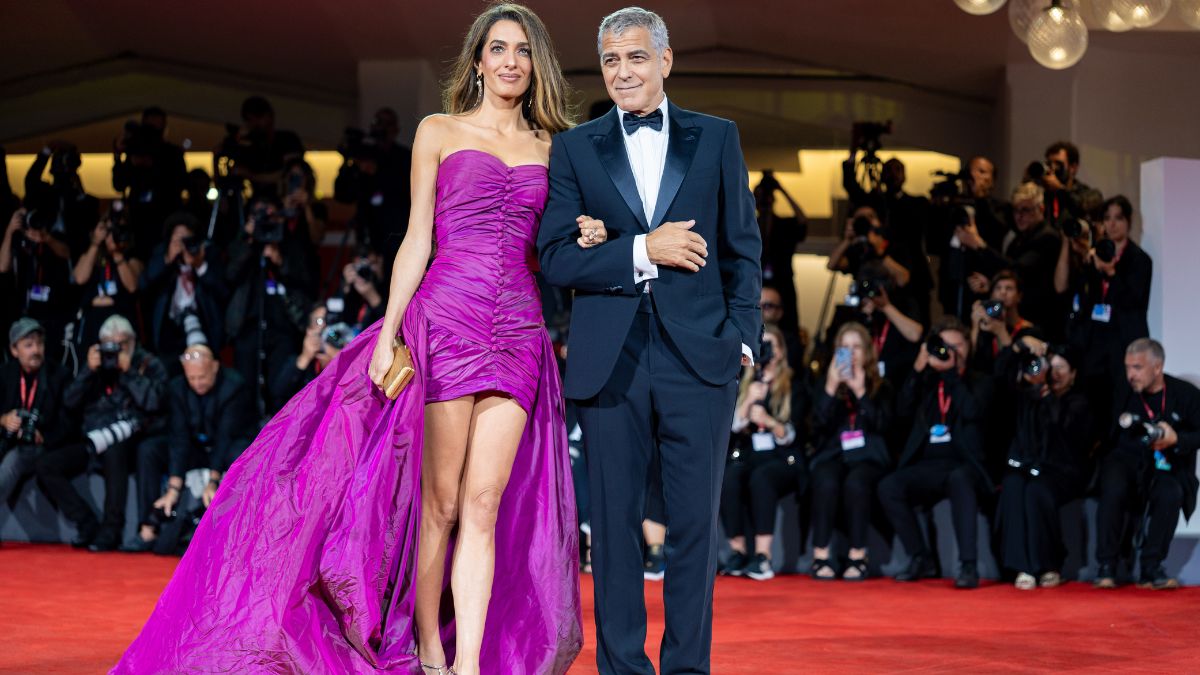 Amal e George Clooney trionfano sul red carpet di Venezia 2025 con il loro amore e con il loro Look da 10 e lode! Amal e George Clooney trionfano sul red carpet di Venezia 2025 con il loro amore e con il loro Look da 10 e lode!