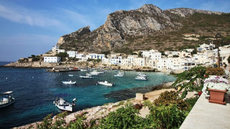 Cosa fare a Levanzo, la più piccola delle Isole Egadi