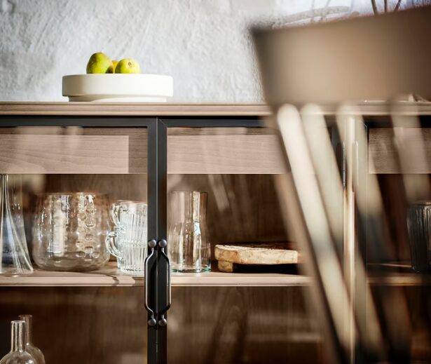 Il buffet IKEA che unisce stile industriale e funzionalità: Lanesund conquista il tuo soggiorno!