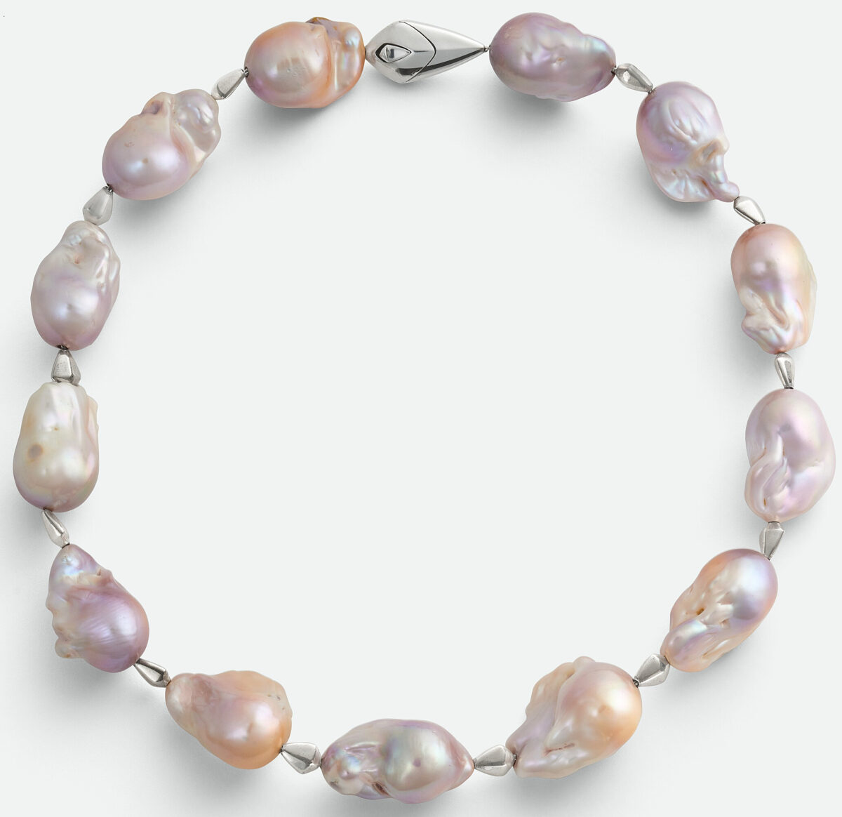 Le collane di perle più originali dell’estate: eleganti, ma per niente scontate Le collane di perle più originali dell’estate: eleganti, ma per niente scontate