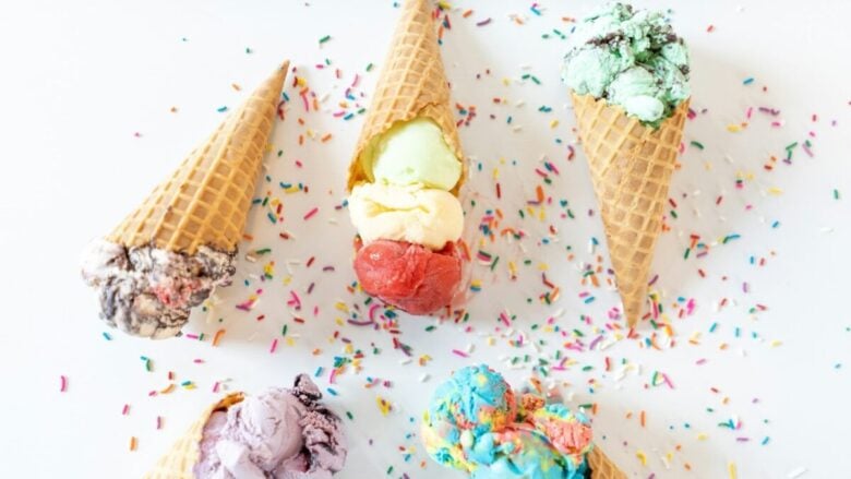 Profumi che sanno di gelato: 5 fragranze golose e fresche da provare questa estate