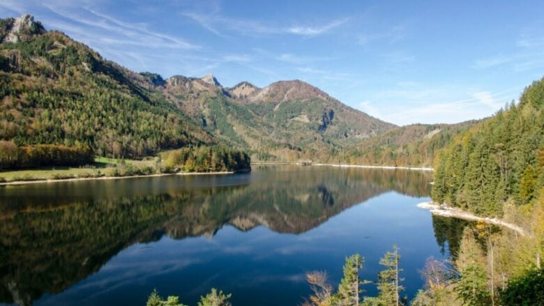 5 Laghi di Montagna Italiani in cui fare il bagno come al mare