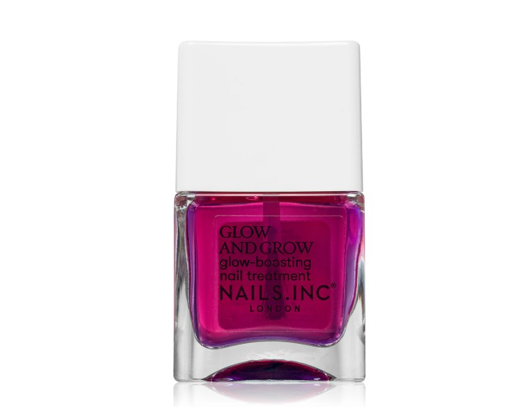 La Rose Water Manicure conquista tutte: qui gli Smalti rosa per ricrearla