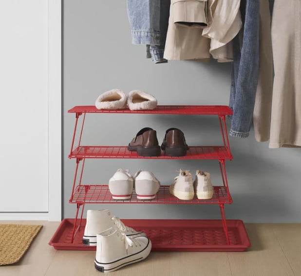 La scarpiera IKEA che costa meno di 5 euro e sta facendo impazzire gli amanti dell’ordine