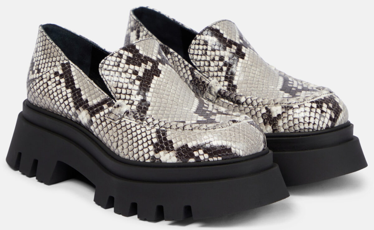 Comodi e glam, i mocassini chunky sono il pezzo forte dell’Autunno Comodi e glam, i mocassini chunky sono il pezzo forte dell’Autunno