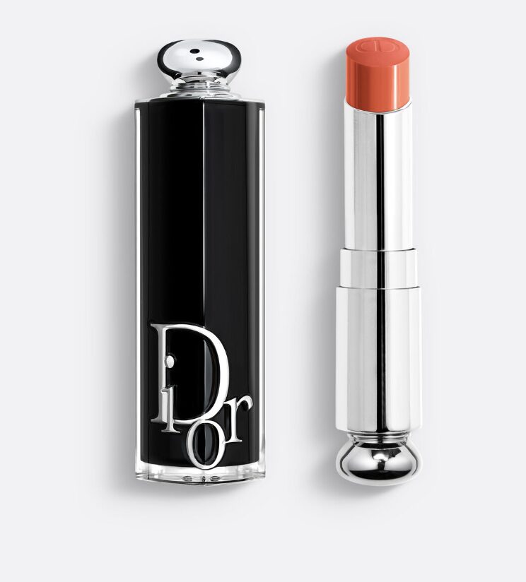 Il Rossetto must have dell’Autunno: ecco la tonalità da avere subito… Il Rossetto must have dell’Autunno: ecco la tonalità da avere subito…