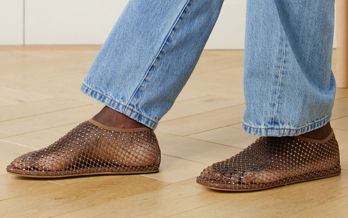 Trend Alert! Le ballerine a rete sono il must have (anche) dell’Autunno 2025
