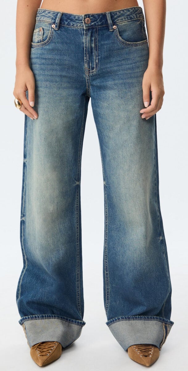 Il ritorno dei jeans a vita bassa: 5 modelli che dettano tendenza ora Il ritorno dei jeans a vita bassa: 5 modelli che dettano tendenza ora