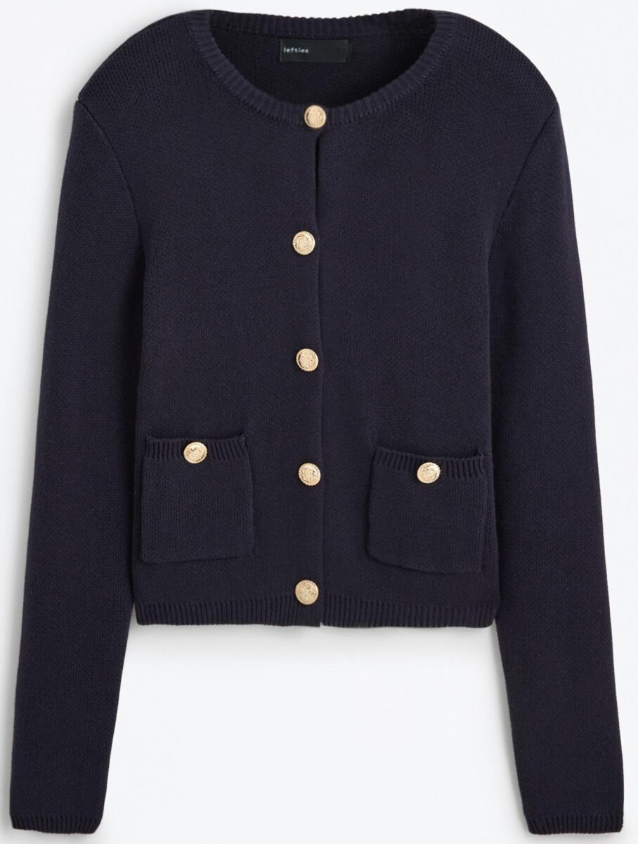 Scommettiamo che questi cardigan aderenti vi faranno perdere la testa? Scommettiamo che questi cardigan aderenti vi faranno perdere la testa?