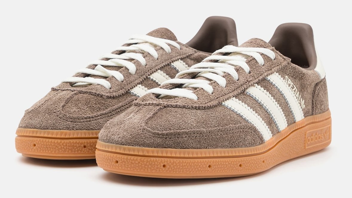 Qui le sneakers scamosciate che renderanno il tuo autunno più chic! Qui le sneakers scamosciate che renderanno il tuo autunno più chic!