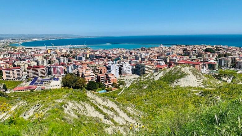 Benvenuti a Crotone, la città di Pitagora e bellezza calabra da scoprire