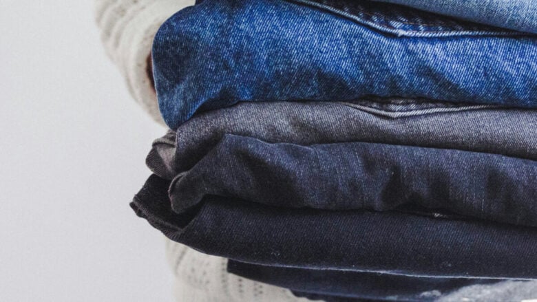 Sono di questo colore i jeans più gettonati dell’Autunno 2025