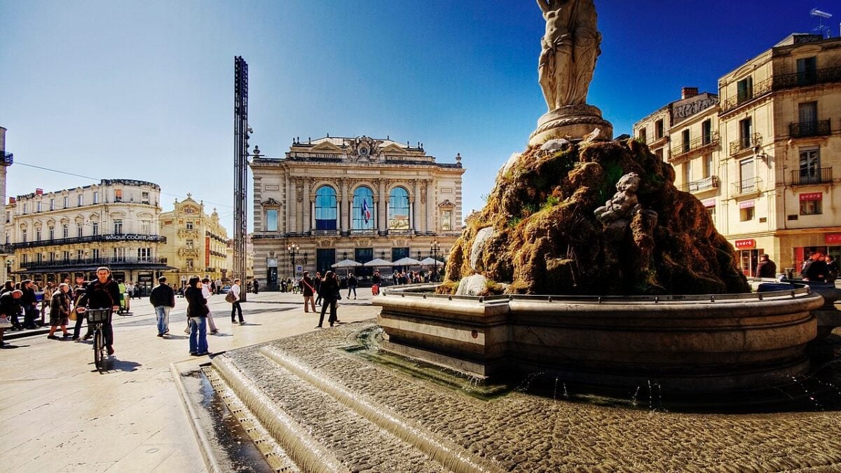 Ecco la bellissima Montpellier, una perla rara del sud della Francia… Ecco la bellissima Montpellier, una perla rara del sud della Francia…
