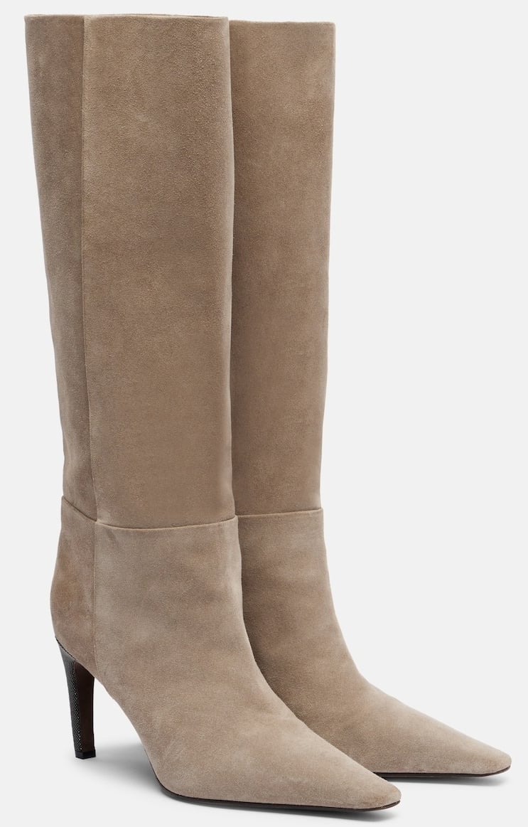 5 Stivali scamosciati con tacco da sfoggiare questo Autunno 5 Stivali scamosciati con tacco da sfoggiare questo Autunno