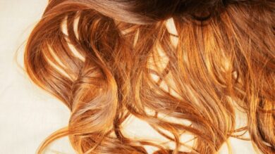 Questo è il colore di capelli caldo e sofisticato più amato dell’autunno 2025