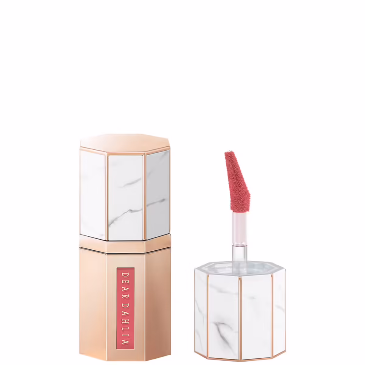 Blurred Lips: il trend virale dalla Corea che regala labbra piene e sensuali Blurred Lips: il trend virale dalla Corea che regala labbra piene e sensuali