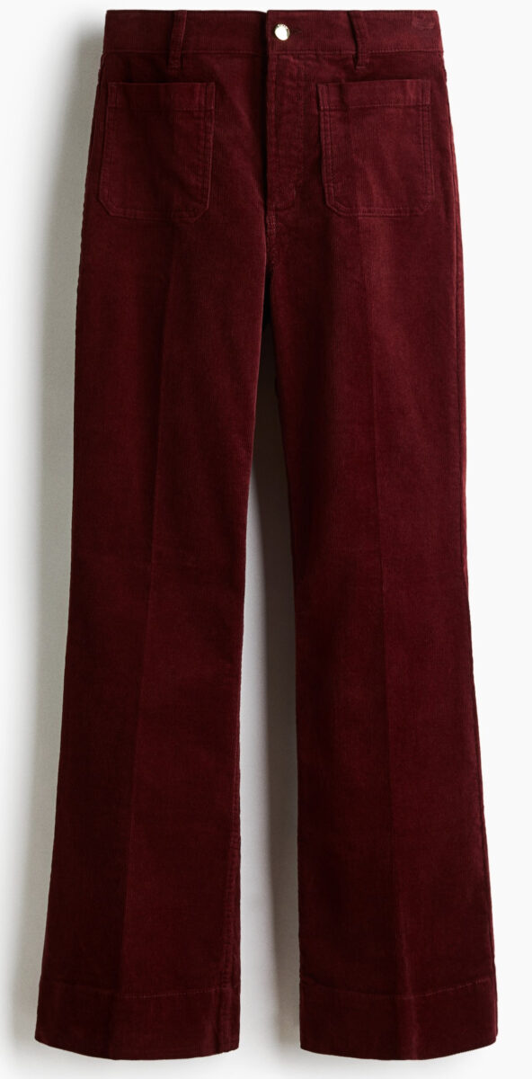 I pantaloni di velluto sono il trend glam chic del momento I pantaloni di velluto sono il trend glam chic del momento