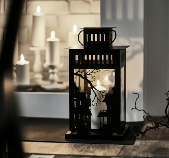 Decorazioni IKEA per Halloween 2025: stile e atmosfera con la linea KUSTFYR