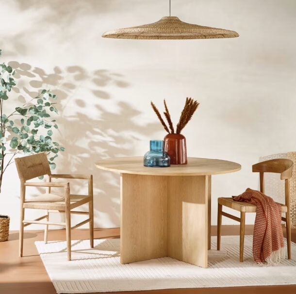 Un Tavolo di design a un prezzo shock, solo da Maisons du Monde! Un Tavolo di design a un prezzo shock, solo da Maisons du Monde!
