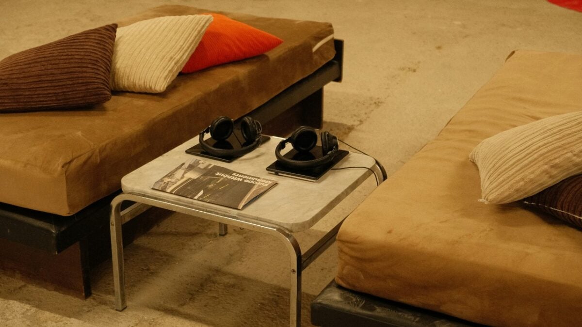 Le Tendenze Arredo 2025 confermate anche per il 2026: arredi scenografici, artigianali e imperfetti