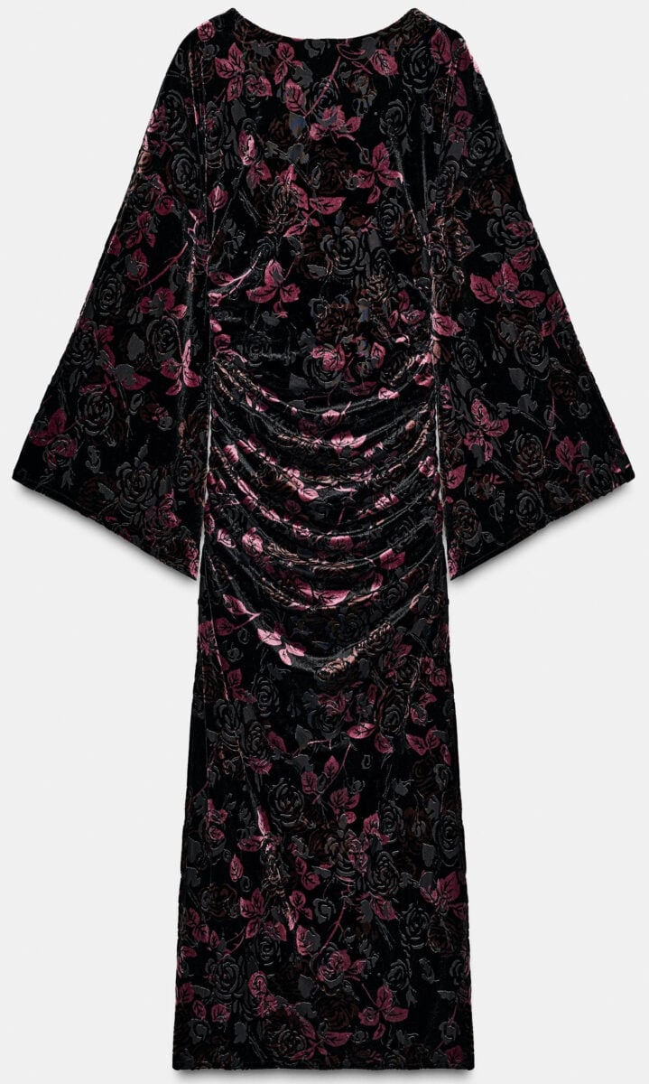 Zara firma i vestiti in velluto più gettonati e chic dell’Inverno 2025 Zara firma i vestiti in velluto più gettonati e chic dell’Inverno 2025