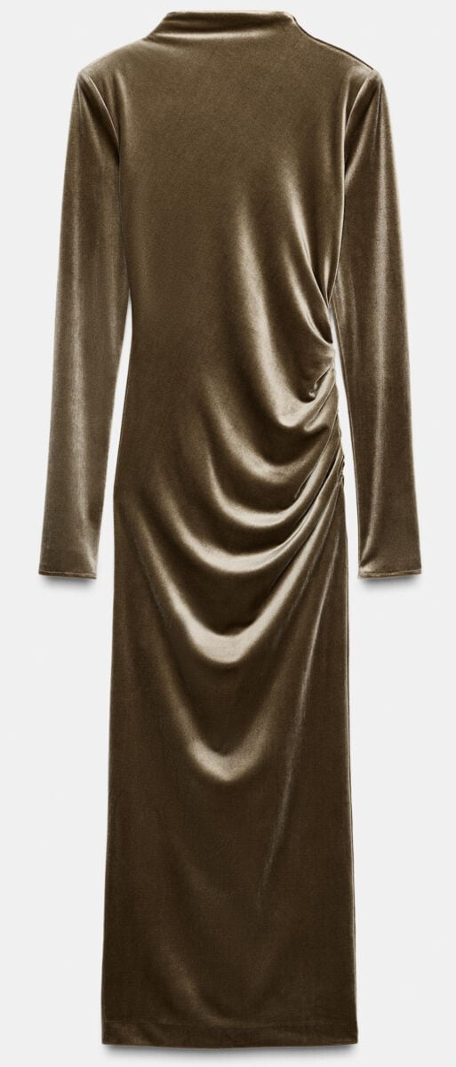 Zara firma i vestiti in velluto più gettonati e chic dell’Inverno 2025 Zara firma i vestiti in velluto più gettonati e chic dell’Inverno 2025