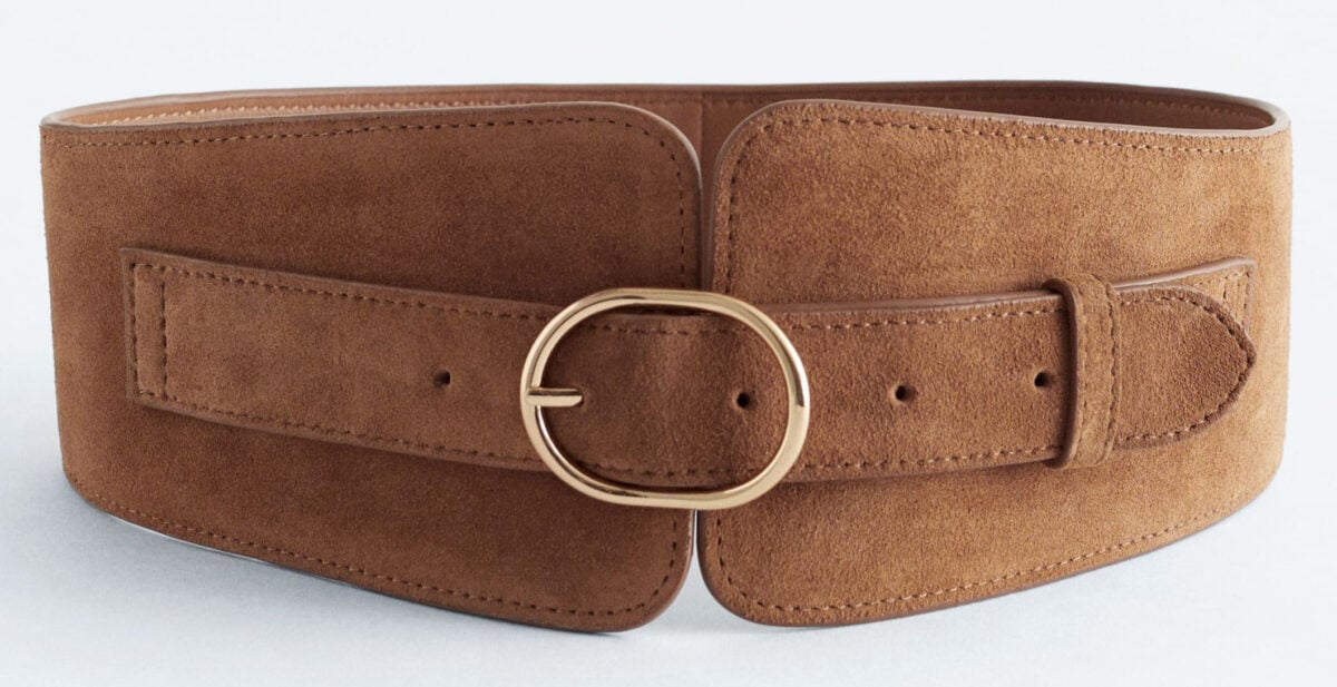 Le cinture marroni più chic dell’autunno 2025: il dettaglio che fa la differenza Le cinture marroni più chic dell’autunno 2025: il dettaglio che fa la differenza