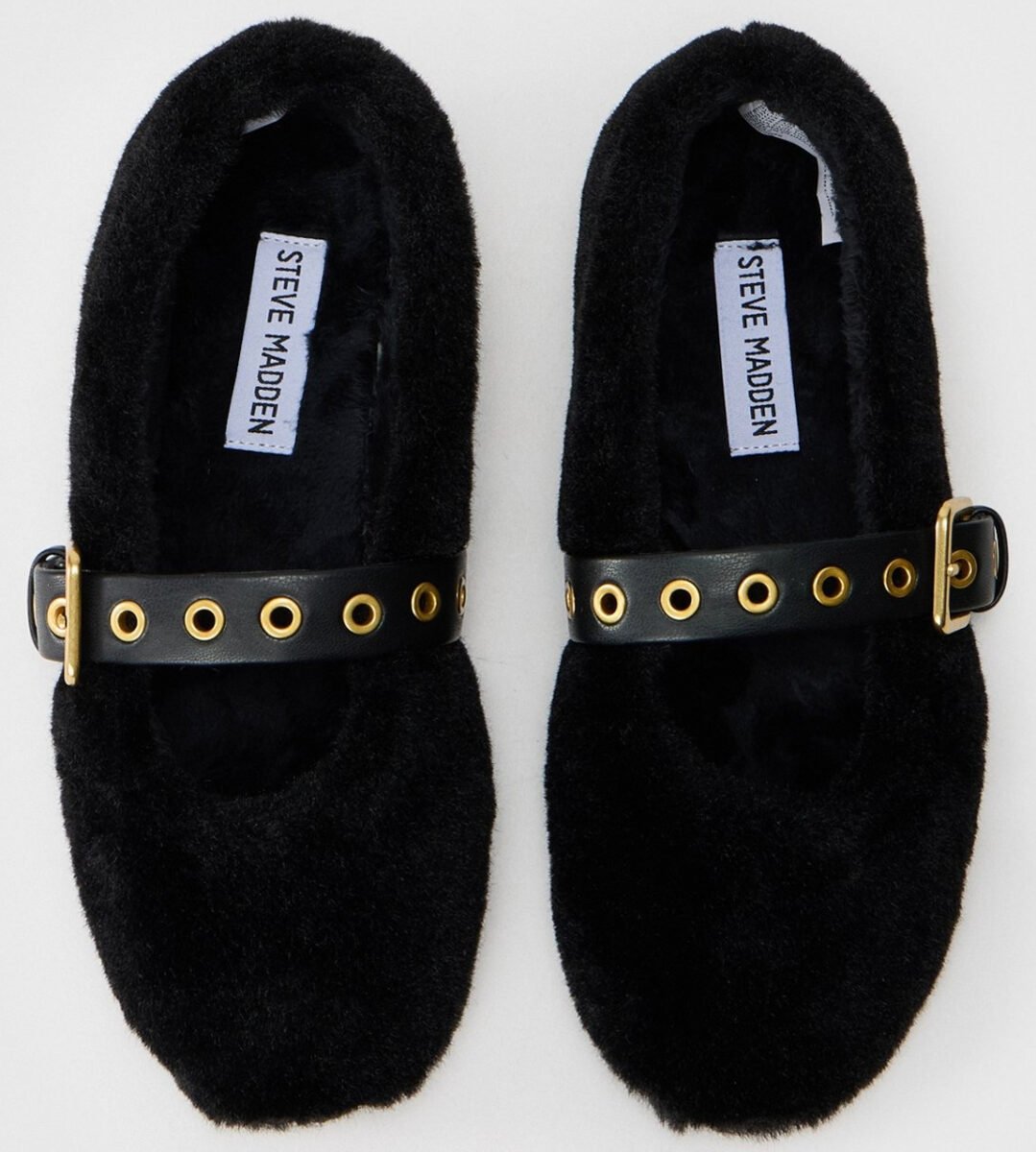 Le ballerine fluffy, comode e glam, si confermano le scarpe must have dell’Inverno 2025