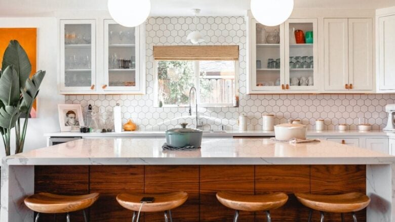 Home Staging intelligente: 5 mosse low cost per rinnovare la cucina e valorizzarla al massimo