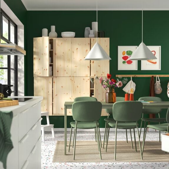 Set tavolo e sedie per rinnovare la zona dining: l’offerta insuperabile IKEA per il Natale!