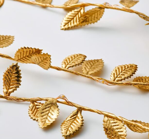 Come rendere speciale il tuo Balcone a Natale: scopri le decorazioni luminose di Ikea, Zara Home e Primark Come rendere speciale il tuo Balcone a Natale: scopri le decorazioni luminose di Ikea, Zara Home e Primark